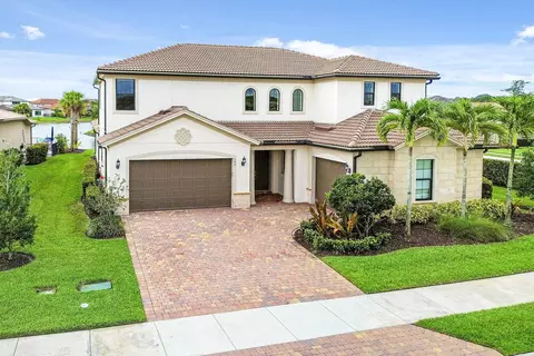 102 Indigo River Pt, Jupiter, FL 33478