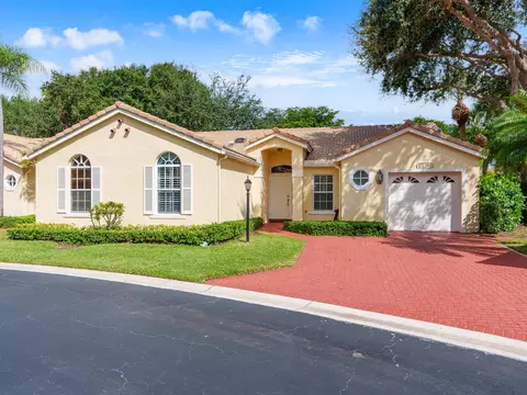 17239 Boca Club Blvd #1, Boca Raton, FL 33487