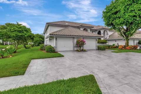 11675 Briarwood Cir #1, Boynton Beach, FL 33437