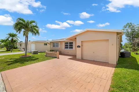 6980 NW 17th St, Margate, FL 33063