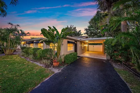 310 2nd St, Jupiter, FL 33458