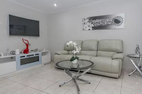 5802 S Rue Rd, West Palm Beach, FL 33415
