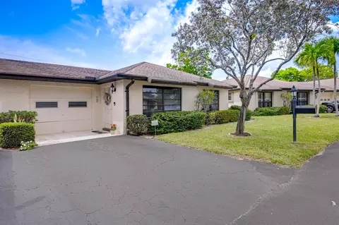 4877 Dovewood Rd #B, Boynton Beach, FL 33436