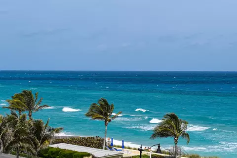 100 Sunrise Ave #414, Palm Beach, FL 33480
