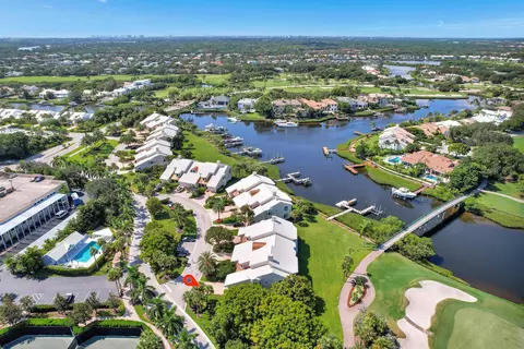 1104 Captains Way, Jupiter, FL 33477