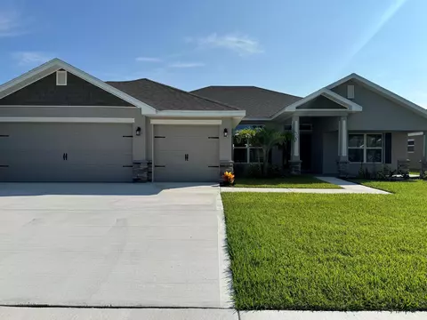 8777 Waterstone Blvd, Fort Pierce, FL 34951