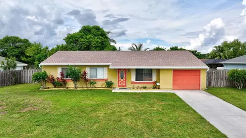 1441 SE Marisol Ln, Port Saint Lucie, FL 34952