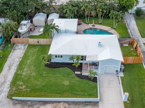 1924 Ocala Rd, North Palm Beach, FL 33408