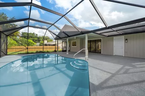 1701 SW Tivan Ln, Port Saint Lucie, FL 34984