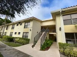 1525 Lake Crystal Dr #G, West Palm Beach, FL 33411