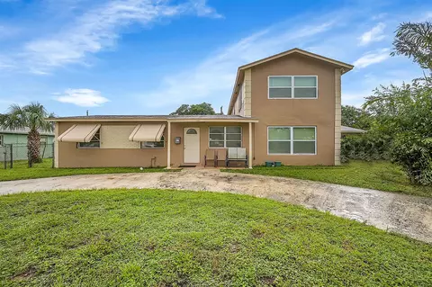 1445 W 34th St, Riviera Beach, FL 33404
