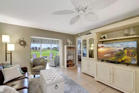 300 SW Golfview Ter #137, Boynton Beach, FL 33426