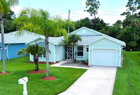 619 Ponytail Ln, Fort Pierce, FL 34982