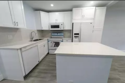309 Windsor N, West Palm Beach, FL 33417