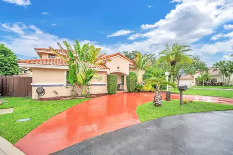 4297 SW 149th Ct, Miami, FL 33185
