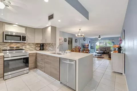 3101 Portofino Pt #E1, Coconut Creek, FL 33066