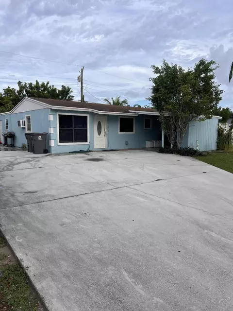 5776 Gramercy Dr, West Palm Beach, FL 33407