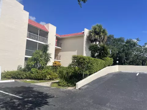624 NW 13th St #18, Boca Raton, FL 33486