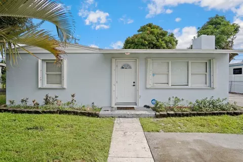 628 Dogwood Rd, West Palm Beach, FL 33409