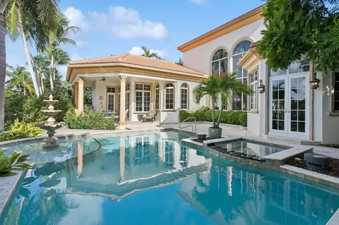 828 Harbour Isles Pl, North Palm Beach, FL 33410