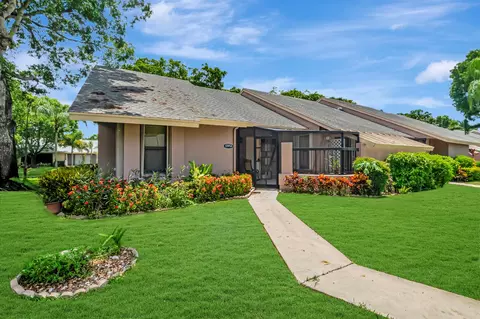 10958 Lake Front Pl, Boca Raton, FL 33498