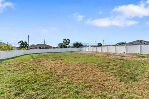 3781 SW Lafleur St, Port St Lucie, FL 34953