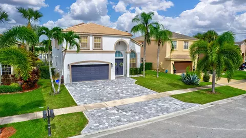 2761 Misty Oaks Cir, Royal Palm Beach, FL 33411