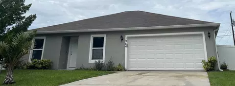 1966 SW Lennox St, Port Saint Lucie, FL 34953