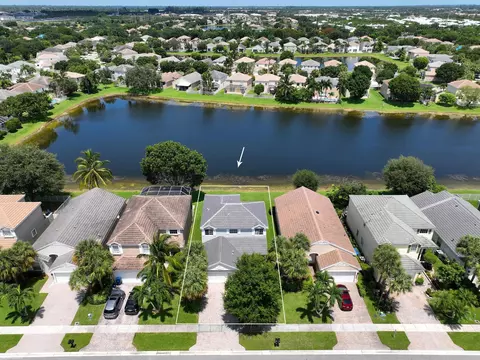 131 Canterbury Pl, Royal Palm Beach, FL 33414