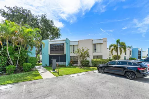 502 Osprey Dr #20-C, Delray Beach, FL 33444