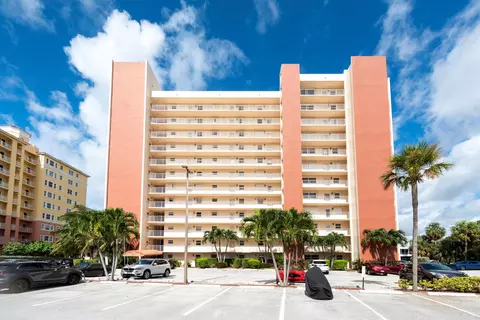 1391 S Ocean Blvd #302, Pompano Beach, FL 33062