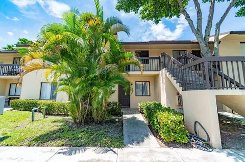 6549 Somerset Dr #205, Boca Raton, FL 33433
