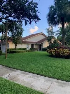 2805 Antietam Ln, West Palm Beach, FL 33409