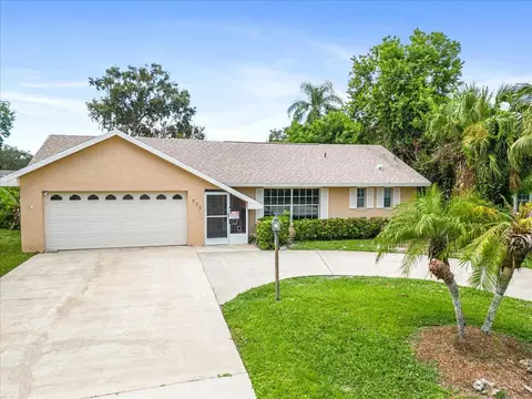 295 14th Ave, Vero Beach, FL 32962