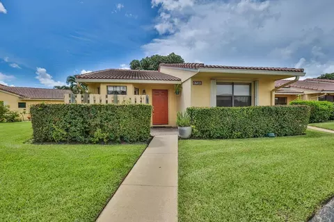 6726 Bridlewood Ct, Boca Raton, FL 33433
