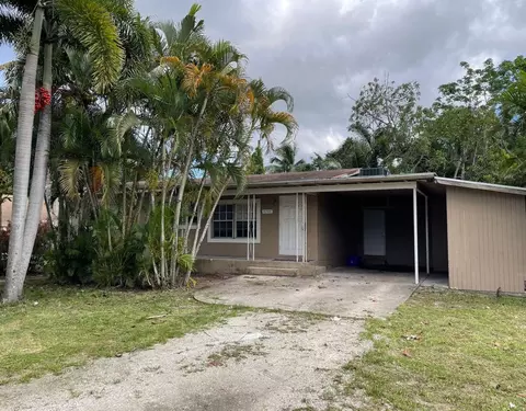 4740 Myrtle Dr, Lake Worth, FL 33463