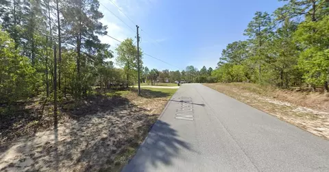 8726 N Iberian Dr, Citrus Springs, FL 34433