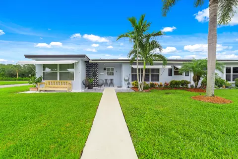 480 High Pt #B, Delray Beach, FL 33445