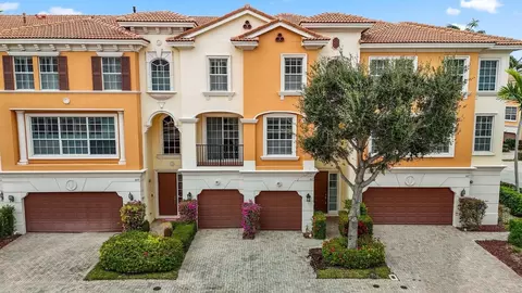 613 NE Francesca, Boca Raton, FL 33487