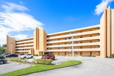 5301 NW 2nd Ave #302, Boca Raton, FL 33487