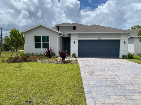 7100 SE Park Trace Ct, Stuart, FL 34997