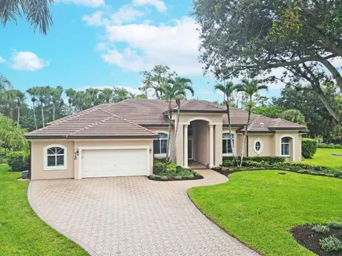 720 Pine Club Ln, Wellington, FL 33414