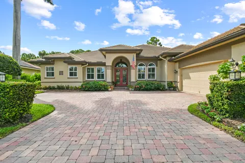 7851 SE Double Tree Dr, Hobe Sound, FL 33455