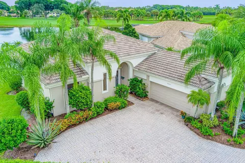 10221 Blue Heron Cv, West Palm Beach, FL 33412