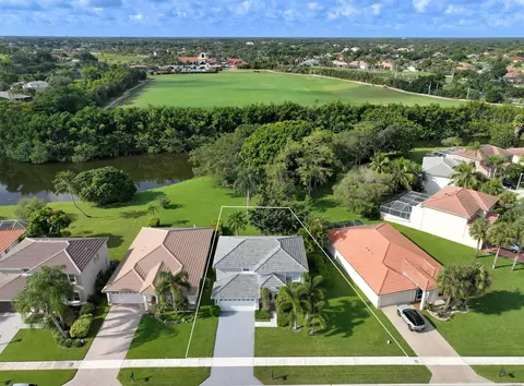 1563 S Club Dr, Wellington, FL 33414