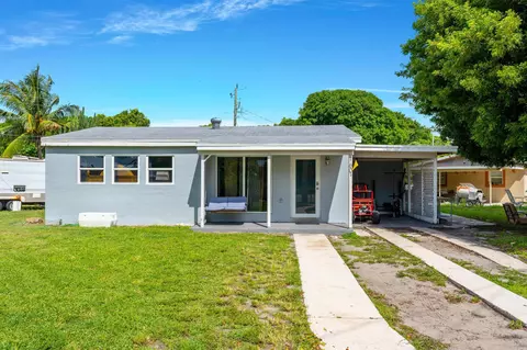 1601 NE 4th St, Boynton Beach, FL 33435