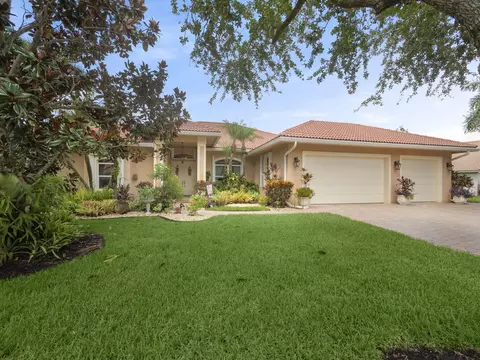 8276 SW Skipper Dr, Stuart, FL 34997