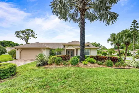 2680 Riviera Dr, Delray Beach, FL 33445