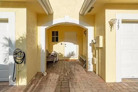 1067 Imperial Lake Rd, West Palm Beach, FL 33413