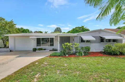 1072 SW 9th Ter, Boca Raton, FL 33486